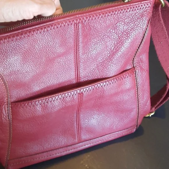 Leather Burgundy The Sak Bag - Picture 6 of 12